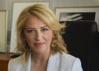 H Ρένα Δούρου έχει δώσει δείγμα γραφής με τα 168 αντιπλημμυρικά έργα