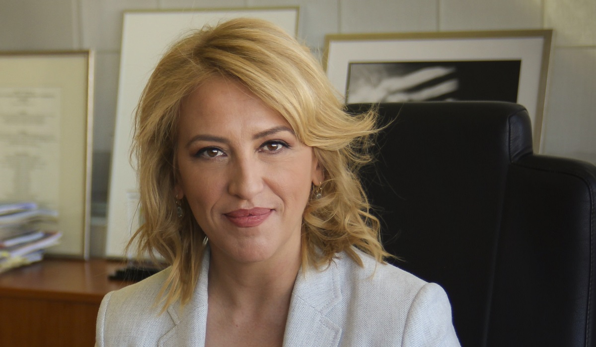 H Ρένα Δούρου έχει δώσει δείγμα γραφής με τα 168 αντιπλημμυρικά έργα