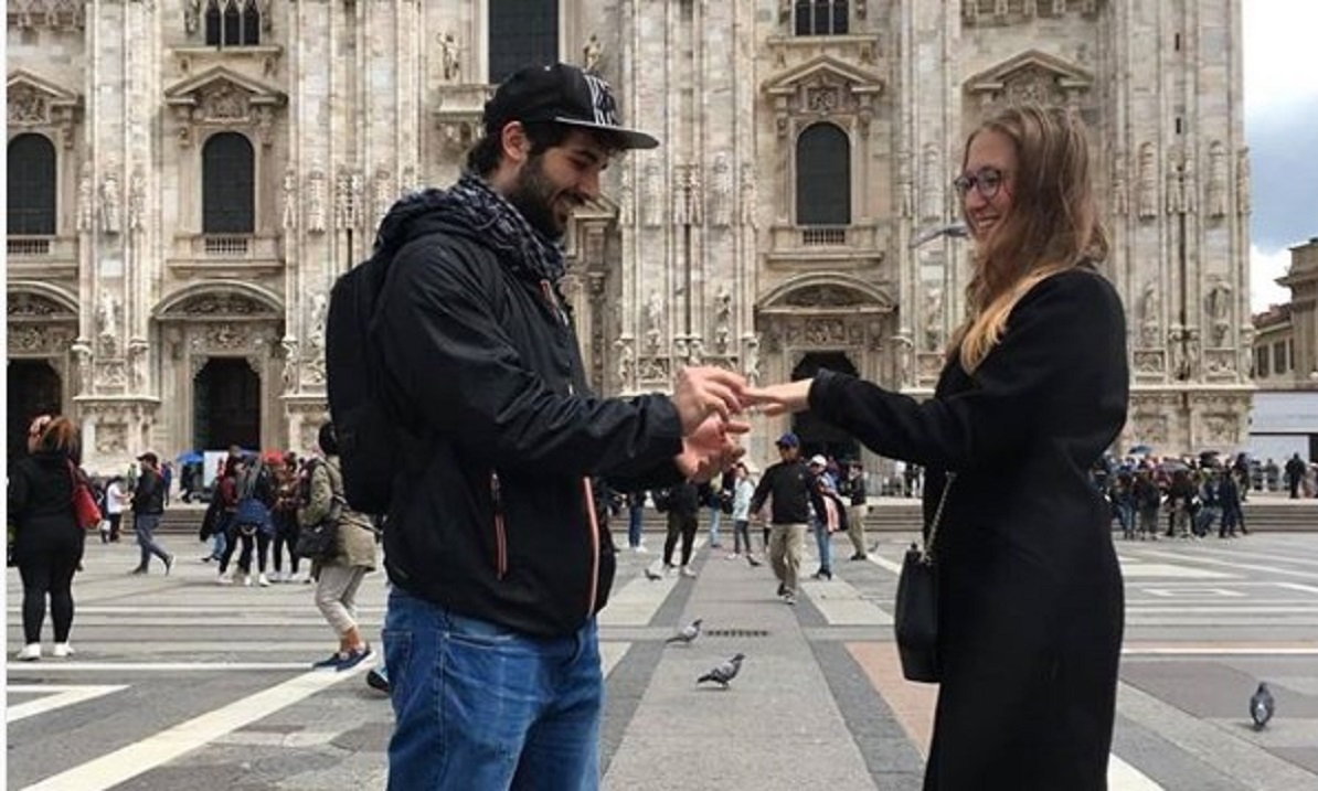 Ευρωεκλογές 2019: Το γαμήλιο Hashtag που καλεί τον κόσμο να ψηφίσει