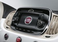 Το κλασικό FIAT 500 με ηλεκτροκίνηση