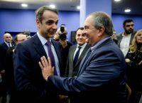 Εκλογές 2019: Συνάντηση Μητσοτάκη – Καραμανλή στη Βουλή