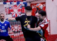 Ολυμπιακός – ΑΕΚ: Σύρραξη μεταξύ των παικτών (vid)