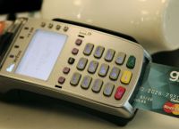 Ανέπαφες συναλλαγές: Έτσι μας κλέβουν χωρίς να το καταλάβουμε [pics&vid]