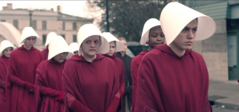 The Handmaid’s Tale III: Έρχεται τον Ιούνιο η νέα σεζόν της δημοφιλούς σειράς
