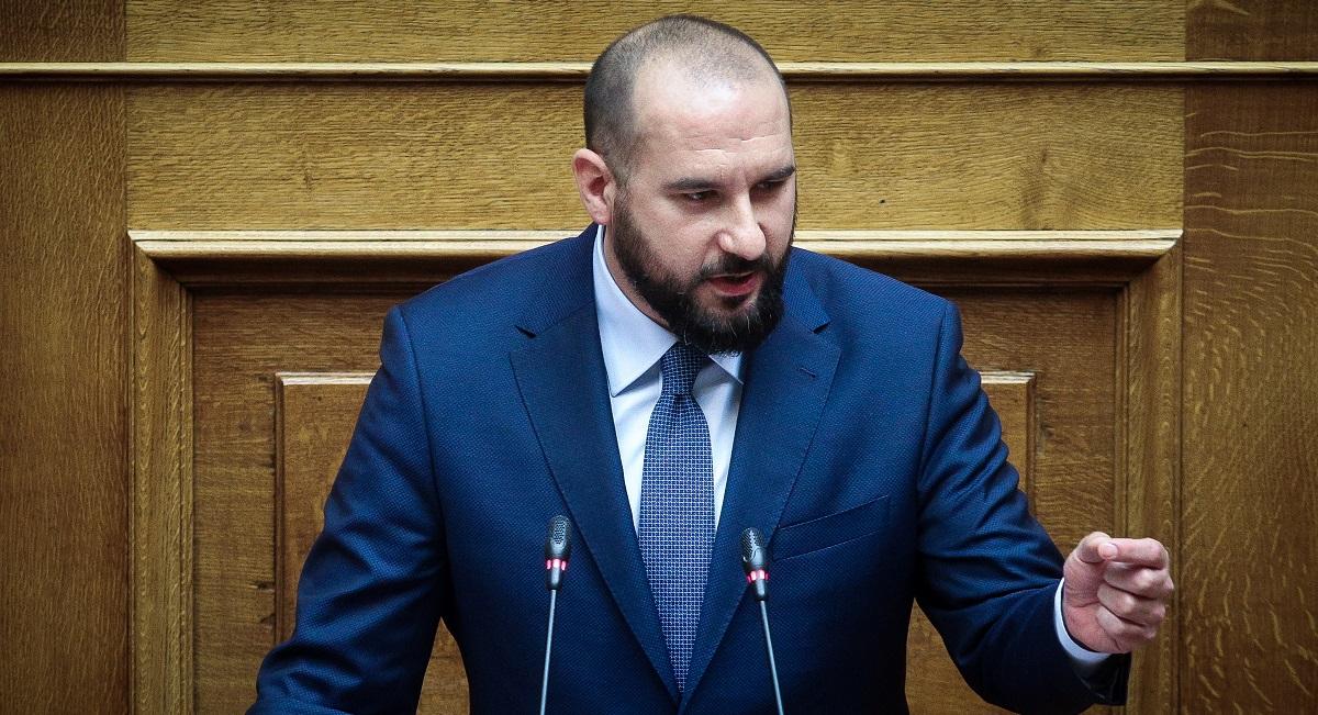 Τζανακόπουλος: “Εμείς καταθέτουμε μομφή κατά του Μητσοτάκη”