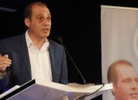 Εκλογές 2019 : “Παραιτούμαι από ευρωβουλευτής – Θα συνεργαστώ μόνο με τον Θεό”, είπε ο Βελόπουλος