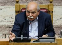 Βούτσης για επίθεση στη Βουλή: “Απαράδεκτη και αντιδημοκρατική ενέργεια”