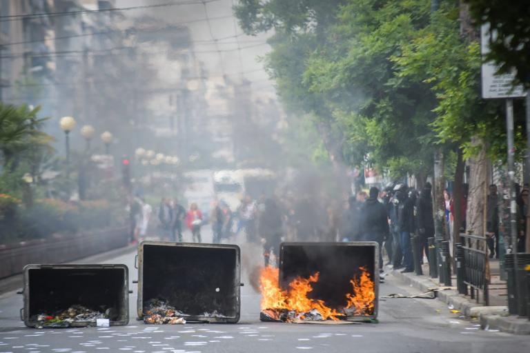 Επεισόδια στην ΑΣΟΕΕ – Κλειστή η Πατησίων (pics)