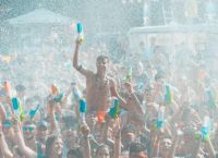Waterboom Festival: Το μεγαλύτερο μπουγέλο της πόλης θα γίνει στο ΟΑΚΑ