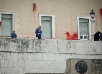 Ρουβίκωνας: “Θα σας βγάλουμε κάθε ευρώ από τη μύτη”