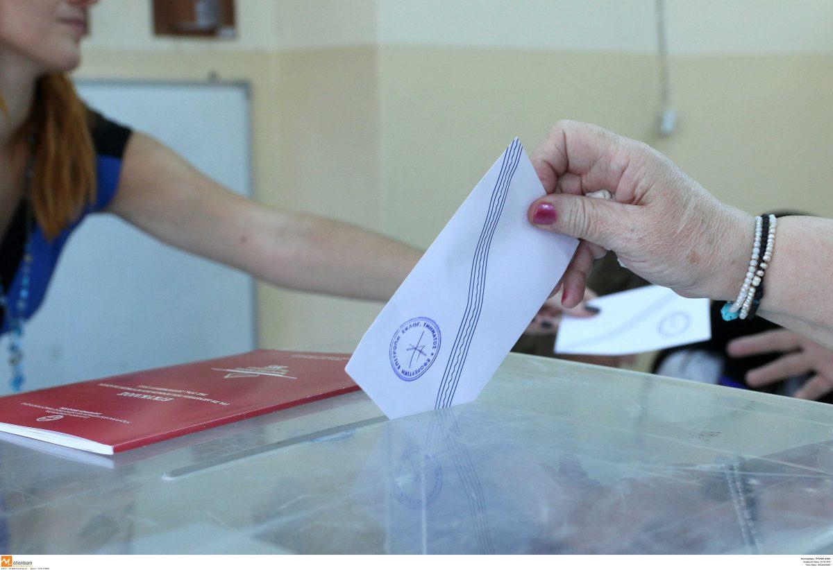 Δημοσκοπήσεις 2019: Κλείνει η «ψαλίδα» μεταξύ ΝΔ και ΣΥΡΙΖΑ