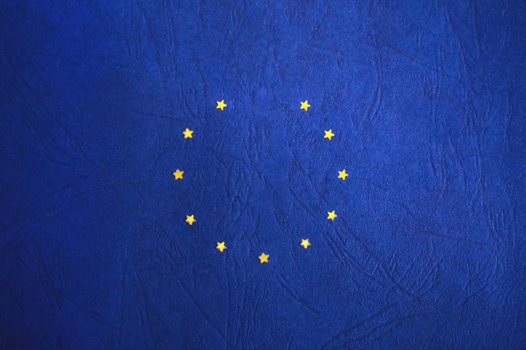 Ευρωεκλογές 2019: Στις κάλπες προσέρχονται οι ψηφοφόροι σε Τσεχία και Ιρλανδία