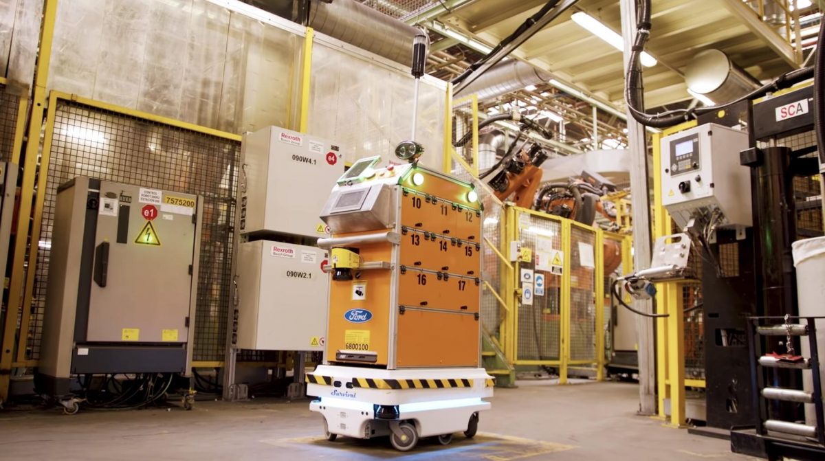 Ford: Ένα αυτόνομο ρομπότ κάνει πιο εύκολη τη ζωή των εργαζομένων της