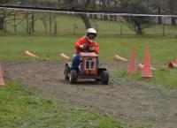 Το πιο παράξενο μηχανοκίνητο άθλημα που έχετε δει ποτέ [vid]