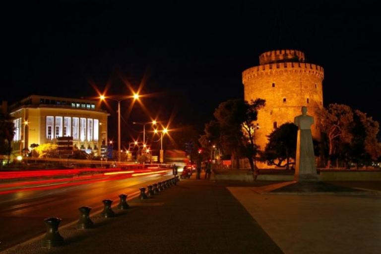 Θεσσαλονίκη: Σήμανε συναγερμός για άνδρα που κρατούσε… ψεύτικο πιστόλι (vid)