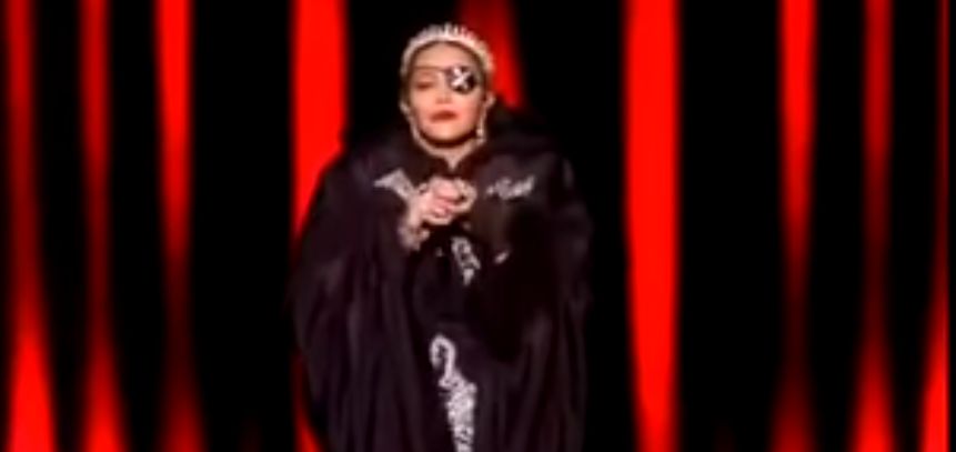 Eurovision 2019 τελικός: Απογοήτευσε η Μαντόνα με την εμφάνισή της (vid)