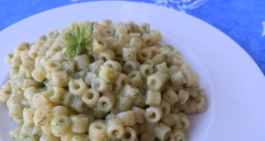 Μακαρόνι κοφτό ψιλό με πέστο αρακά