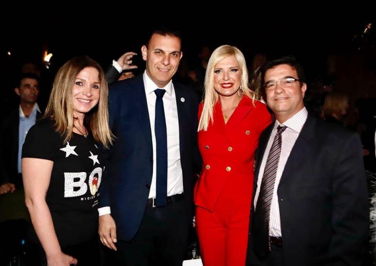 Ανατροπή! Μαρίνα Πατούλη και Νώντας Γαρδέλης “δείχνουν” Καραμέρο στο Μαρούσι