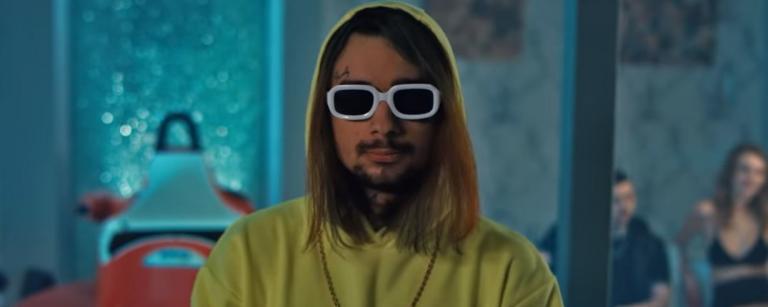Sin Boy: Ο ράπερ που έριξε το ίντερνετ με το “Μama” μιλάει για την επιτυχία του