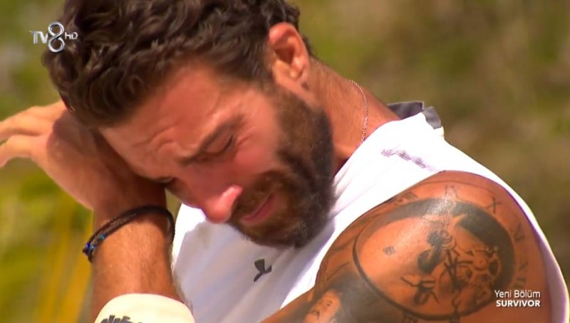 Survivor: Ξέσπασε σε κλάματα ο Πελεκάνος στο άκουσμα του επάθλου (vid)