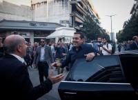 Άγριο κράξιμο στον Τσίπρα: “Μπράβο Αλέξη, άντε με τους Πασόκους τώρα” (vid)