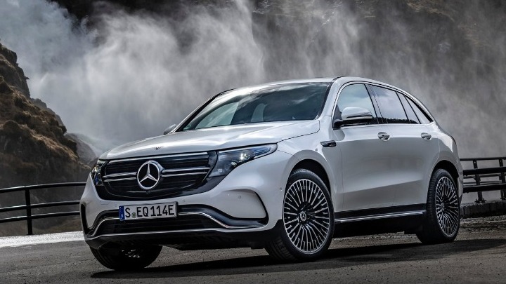 Mercedes-Benz: Η ηλεκτρική EQC ξεκινά το «ταξίδι» της και στην Ελλάδα