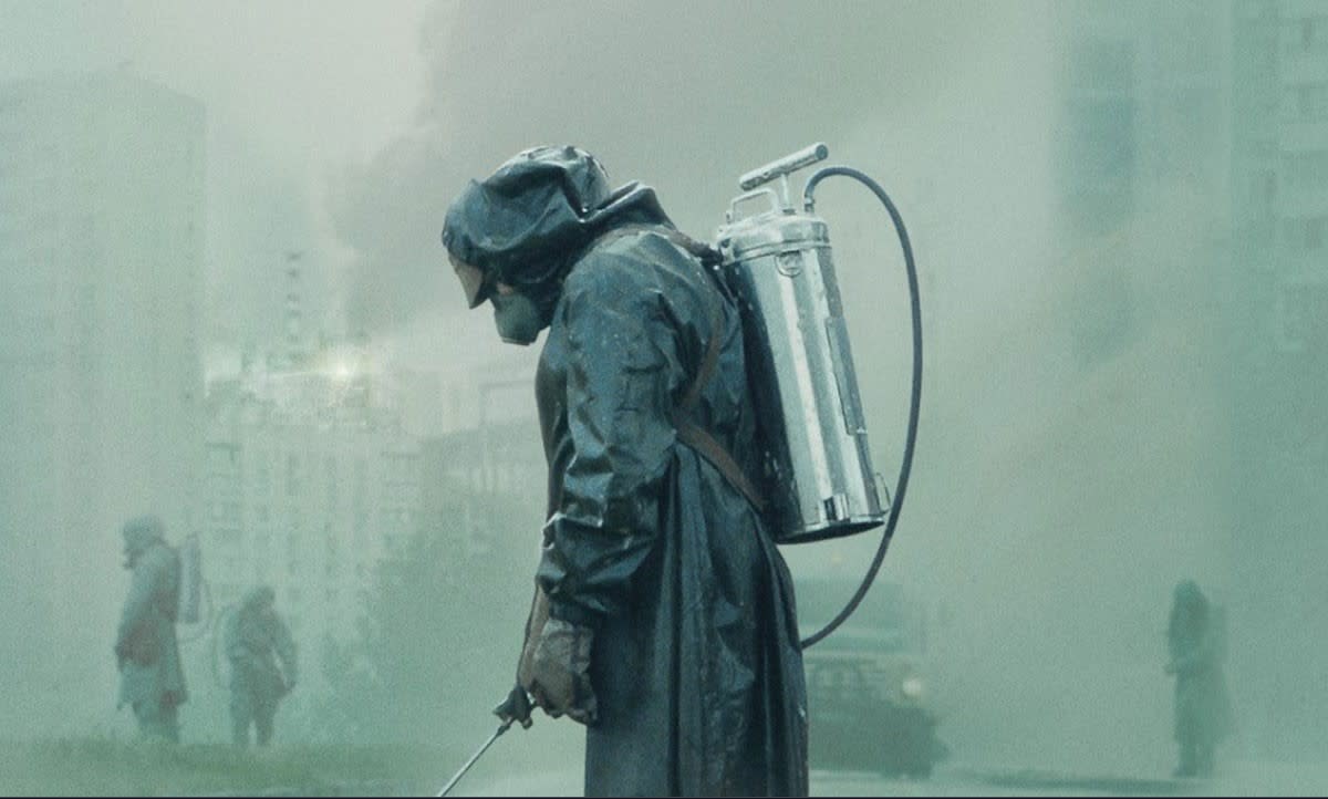 Chernobyl: Η τηλεοπτική σειρά μέσα από τα μάτια των επιζώντων της καταστροφής