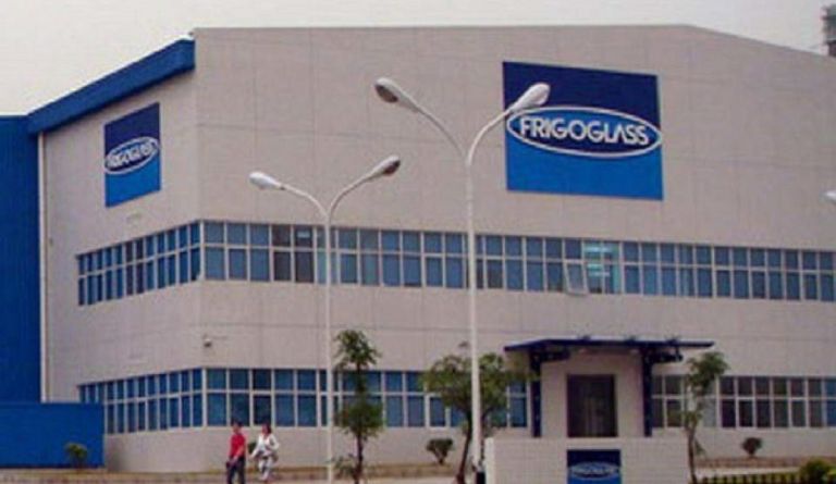 Frigoglass: Κλείνει το εργοστάσιο της στην Κάτω Αχαΐα