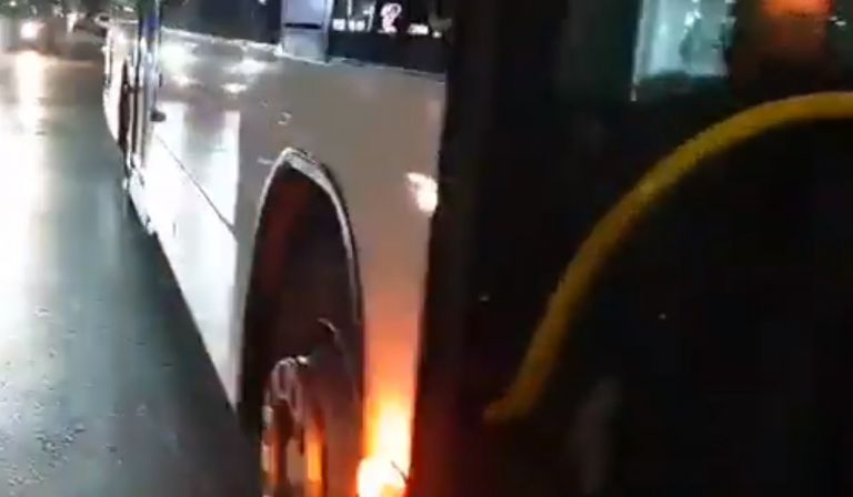Λεωφορείο χωρίς οδηγό σκόρπισε τον τρόμο στην Πάτρα (vids)