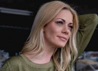 Ζέτα Μακρυπούλια: Αγνώριστη σε φωτογράφιση της, 17 χρόνια πριν (pic)