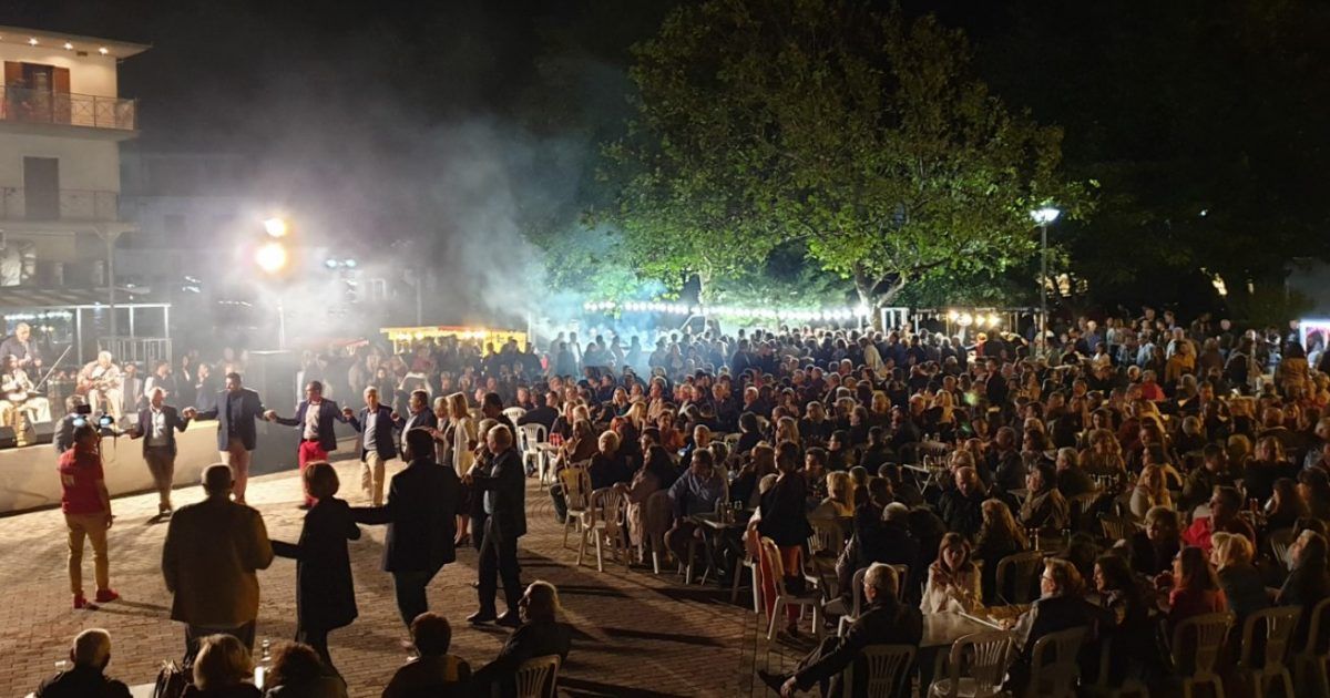 Εκλογές 2019: Δήμαρχος εκλέχθηκε από την πρώτη Κυριακή κι έστησε γλέντι