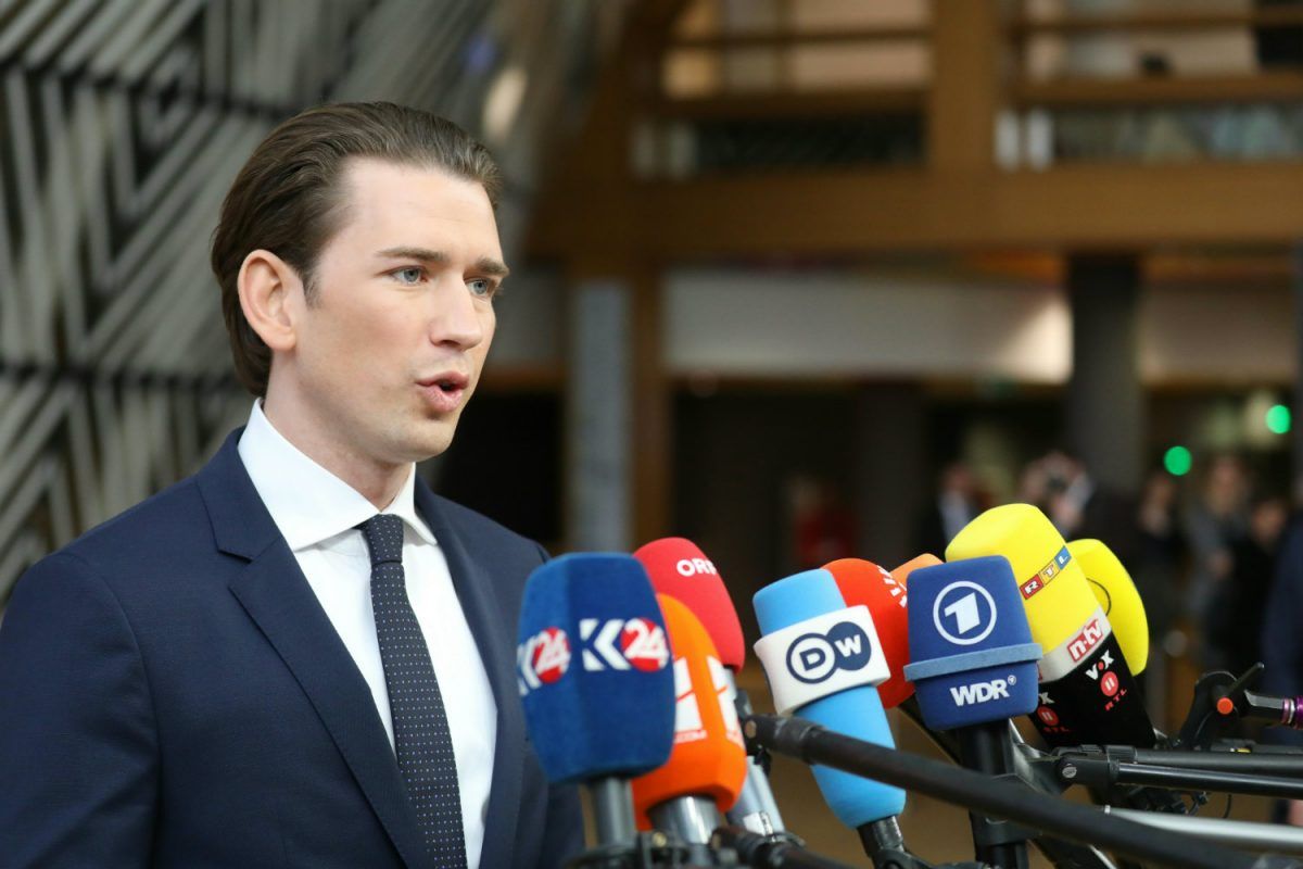Εκλογές στην Αυστρία: “Κλειδώνει” η ημερομηνία για τις πρόωρες κάλπες