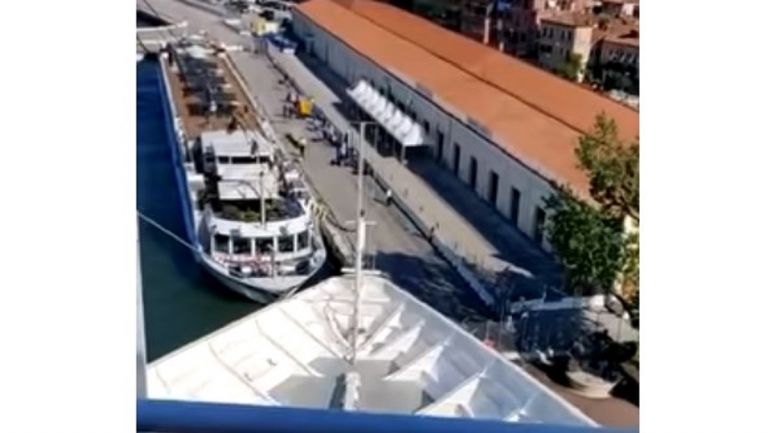 Βενετία: Κρουαζιερόπλοιο συγκρούστηκε με άλλο πλοίο – Αρκετοί οι τραυματίες