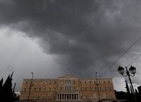 Καιρός αύριο: Διατηρείται και την Τρίτη το βροχερό σκηνικό