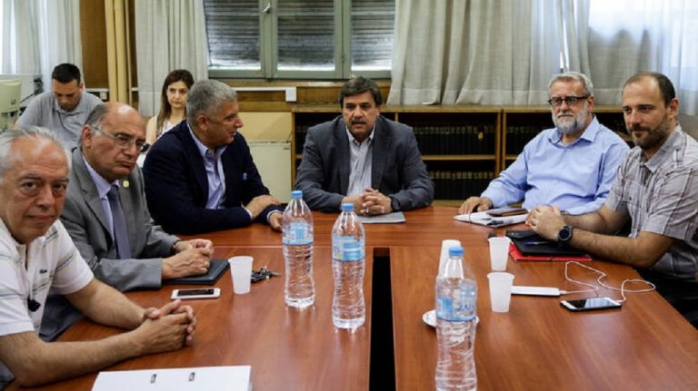 Διαγνωστικά κέντρα: Κρίσιμη μέρα για την απεργία