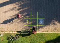 Digital παγκάκια: Μια διαδραστική ηχητική εγκατάσταση στην καρδιά της Αθήνας