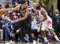 Giannis Antetokounmpo: Δεν τον σεβάστηκαν οι Χιούστον Ρόκετς – «Διαφωνούμε με τον MVP»