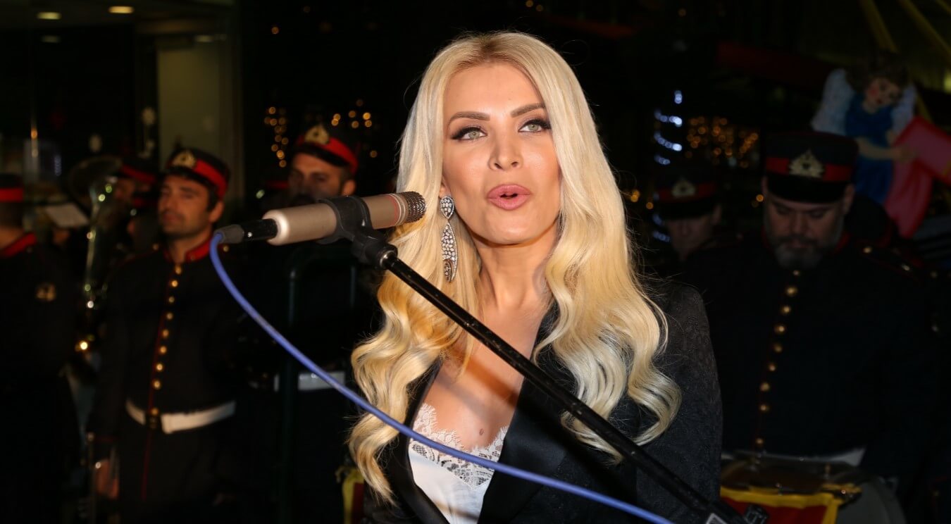 Κατερίνα Καινούργιου: Έξαλλη με την αντιμετώπιση της από τα media (vid)