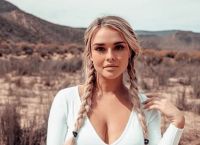 Champions League: Η ξανθιά του τελικού επέστρεψε στο twitter (vid)