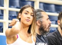 Έλενα Κρεμλίδου: Ξεσήκωσε το ΟΑΚΑ στο ΑΕΚ – Προμηθέας (vid)