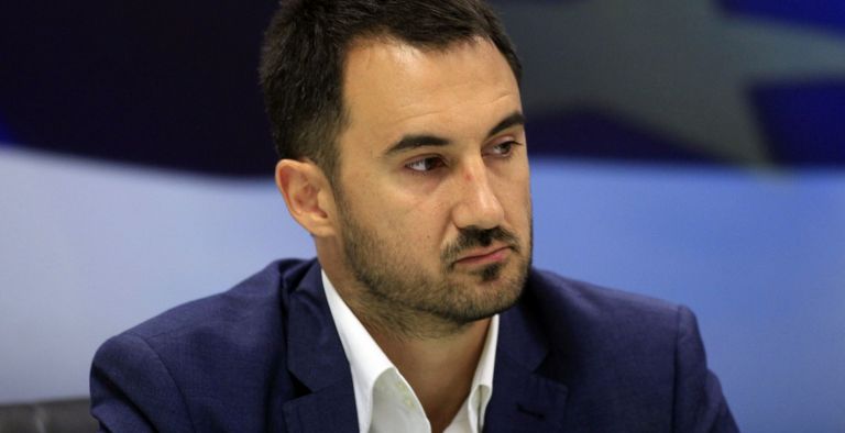 Χαρίτσης ΑΣΟΕΕ: Αυτές οι εικόνες προσβάλλουν βάναυσα το ελληνικό πανεπιστήμιο