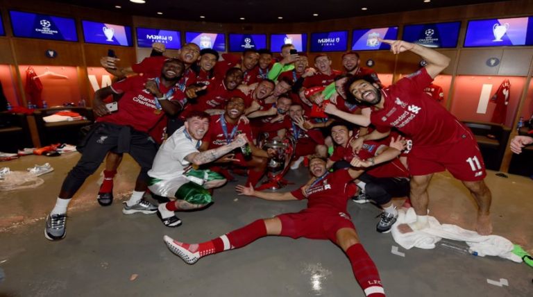 Champions League: Ξέφρενο πάρτι στα αποδυτήρια της Λίβερπουλ (vid)