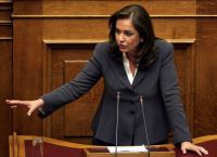 Ντόρα Μπακογιάννη: Σιγά μη φοβηθώ τους ιμιτασιόν τρομοκράτες