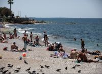 Εκλογές 2019: Γεμάτες οι παραλίες της Αττικής (pics)