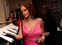 Ριάνα: Ανοίγει στην Νέα Υόρκη δεύτερη Fenty μπουτίκ (pics&vid)