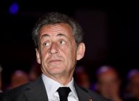 Νικολά Σαρκοζί: Ο πρώην Γάλλος πρόεδρος δικάζεται για διαφθορά Νικολά Σαρκοζί: Ο πρώην Γάλλος πρόεδρος δικάζεται για διαφθορά