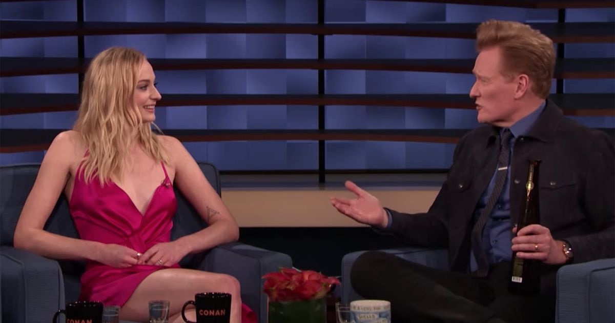 Sophie Turner: Η Σάνσα Στάρκ χαστούκισε τον γνωστό παρουσιαστή Conan O’Brien (vids)