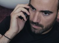 Το Τατουάζ: Ο Ορφέας παραφυλάει μέσα στο ιατρείο της Μίνας (vid)