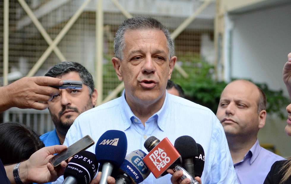 Δημοτικές εκλογές 2019: Ο Νίκος Ταχιάος ψήφισε και είπε “Venceremos” (vids)