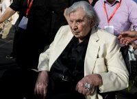 Μίκης Θεοδωράκης: Ρίγη συγκίνησης και αποθέωση στο Καλλιμάρμαρο